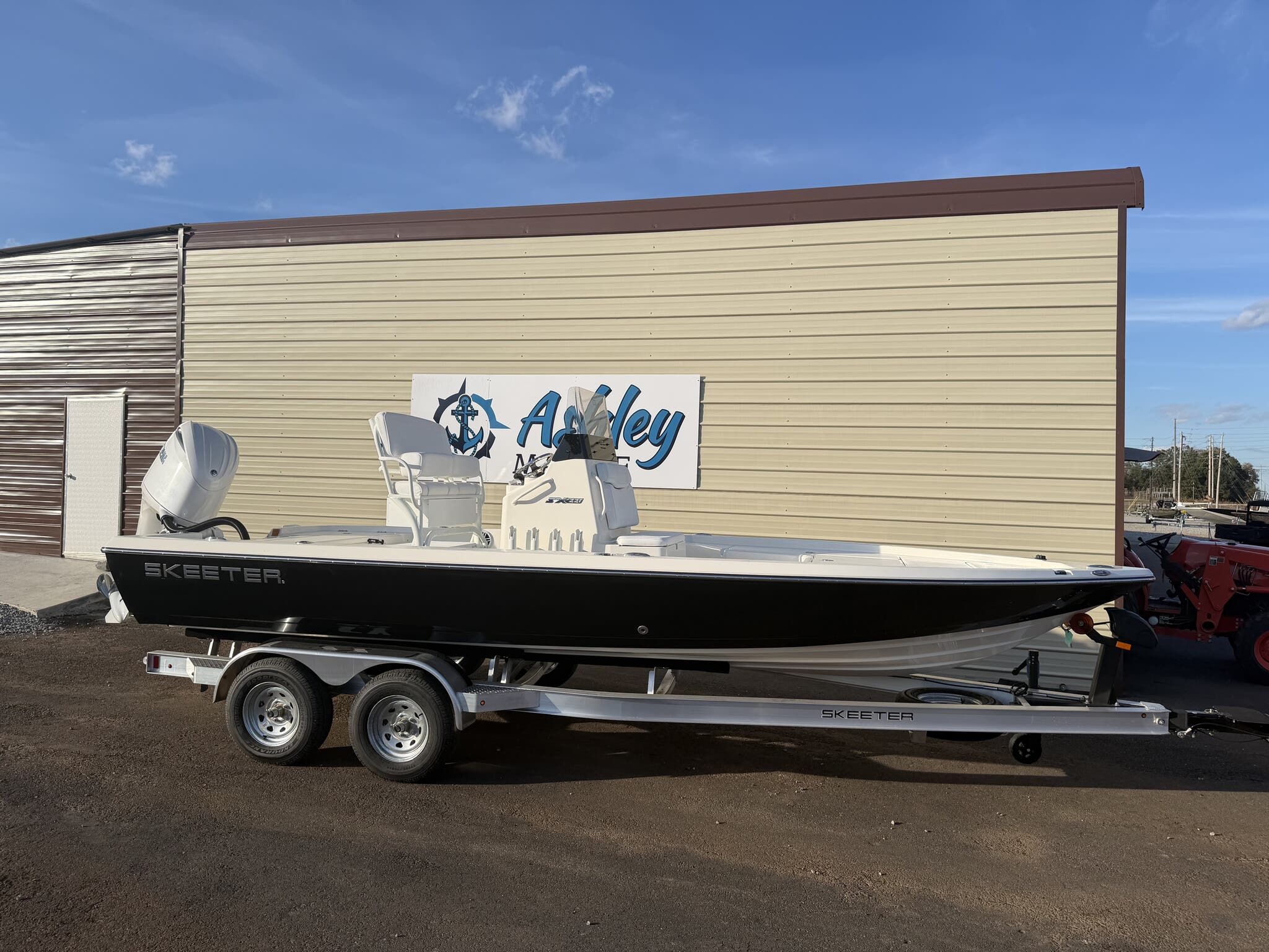 レイ Skeeter Bay Series SX221 2026 - Marine Source