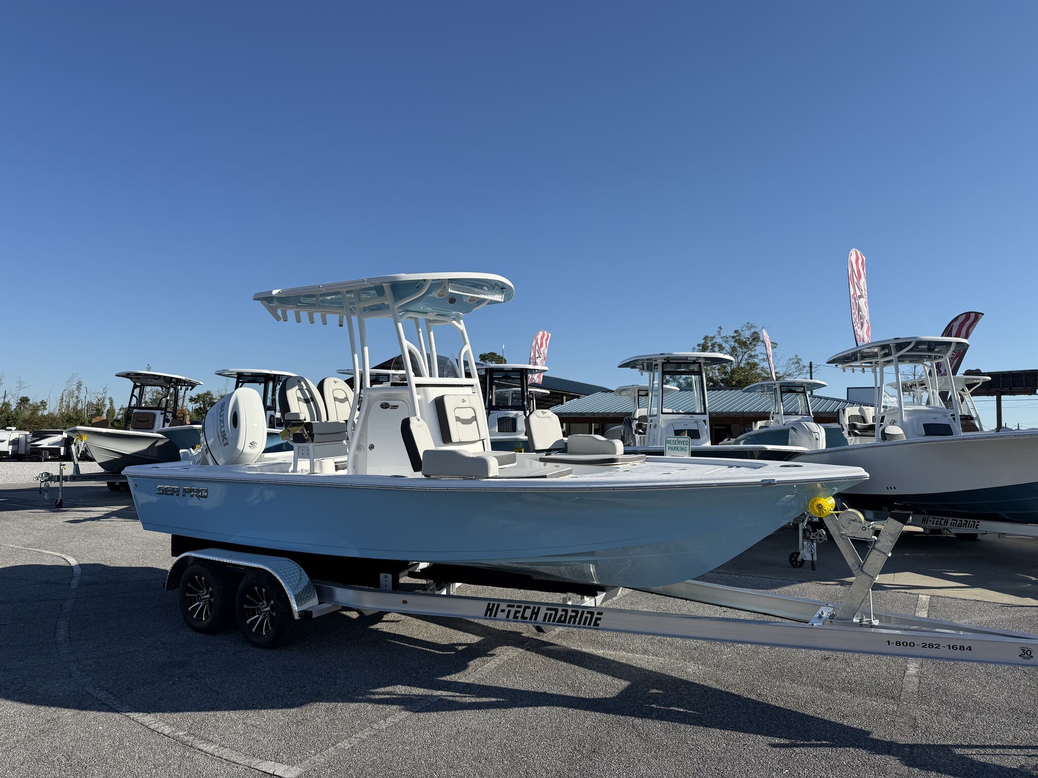 New 2027 Xpress Hyper-Lift Bay Series H22B-200HP GREY-SEADECK