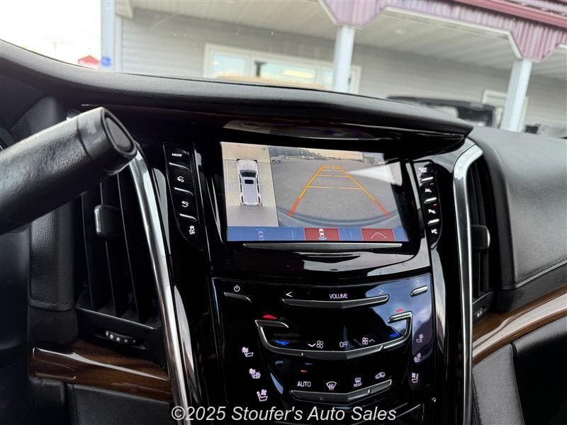 2017 Cadillac Escalade ESV Premium Luxury photo 15