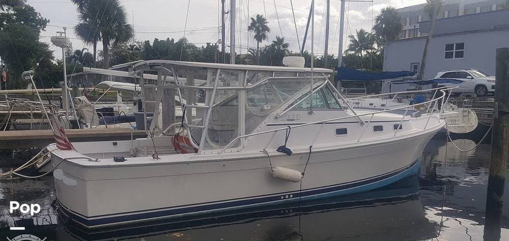 Email now about this Express Cruiser - 1998 Mainship Pilot 30! Slide #1