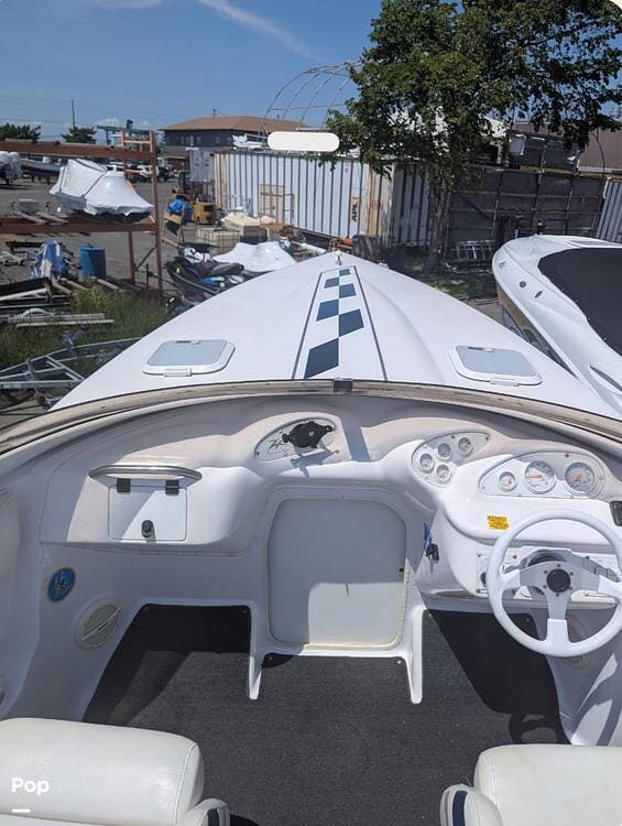 High Performance - 2004 Donzi 22 ZX | Motor & Keel