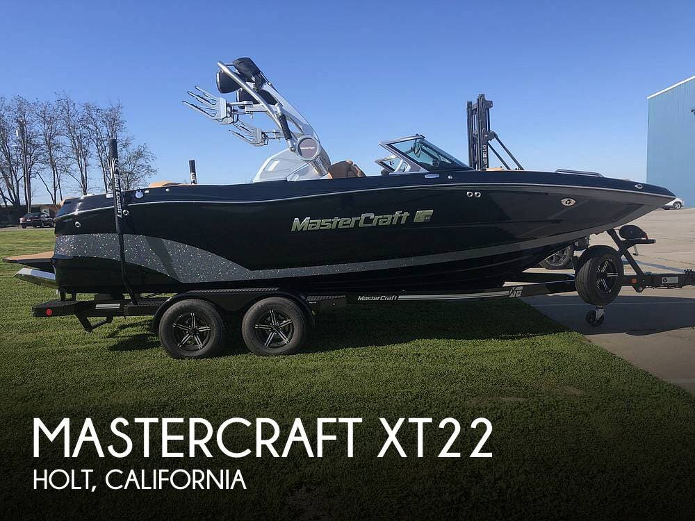 2021 MasterCraft XT22