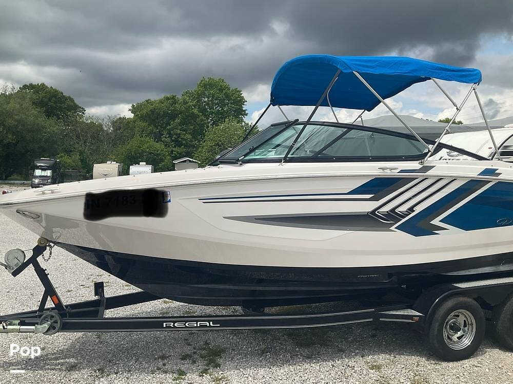 Email now about this Deck Boat - 2016 Regal FasDeck 22 ESX! Slide #1