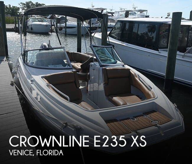 2023 Crownline XS E235