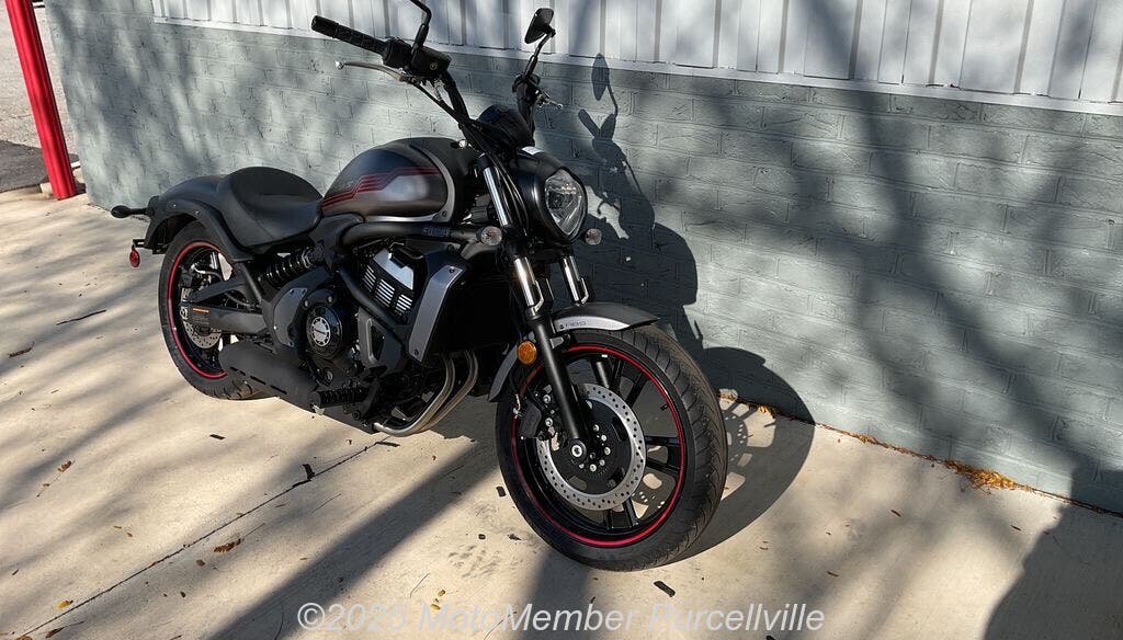 Cruiser Motorcycle For Sale - 2025 Kawasaki Vulcan® S ABS | Rev &amp; Roam