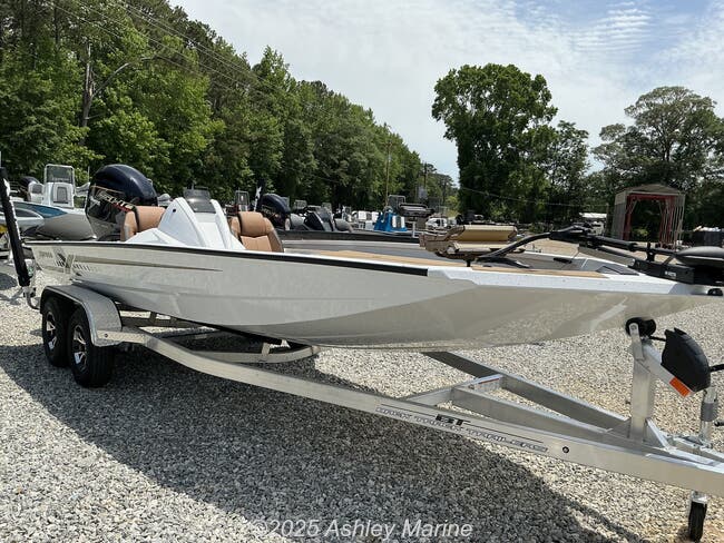 2025 Xpress Hyper-Lift Crappie Series H20 CRAPPIE