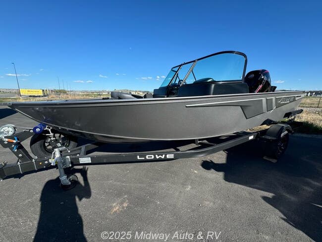 2025 Lowe  FM1775