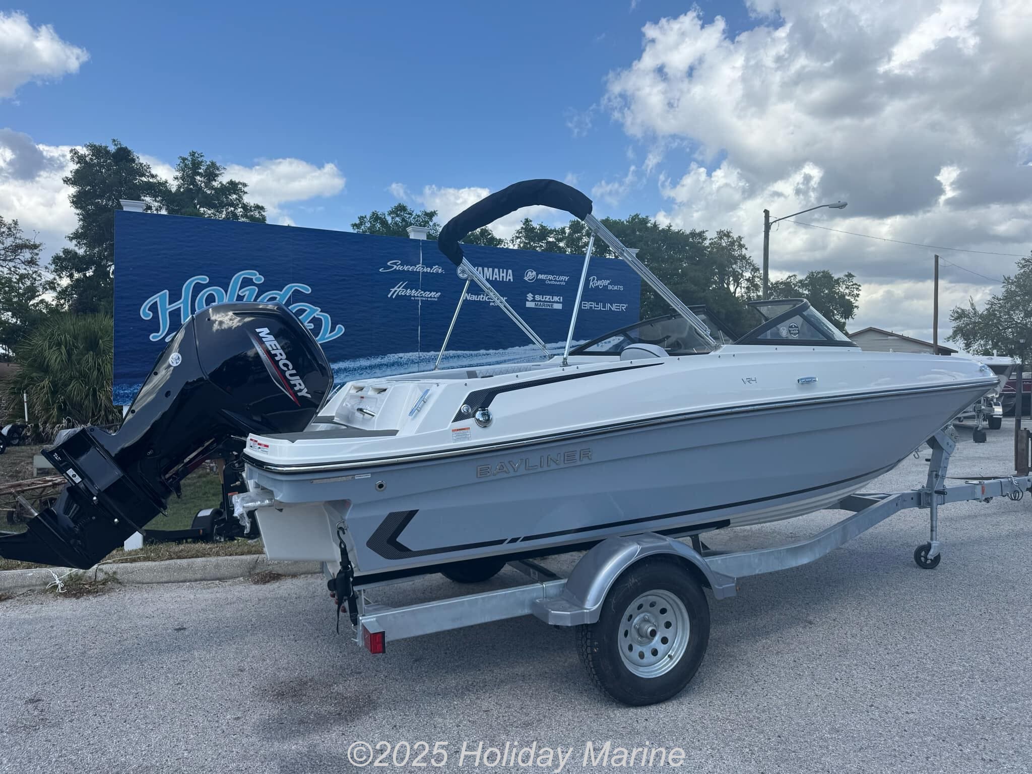 Email now about this Bowrider - 2025 Bayliner VR4 Bowrider OB! Slide #2