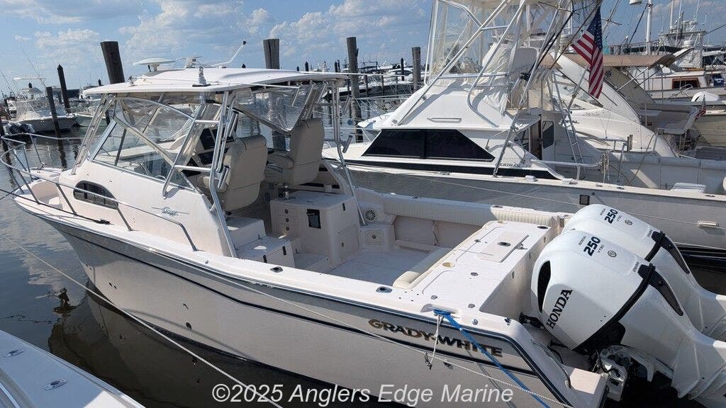 2006 Grady-White Marlin 300