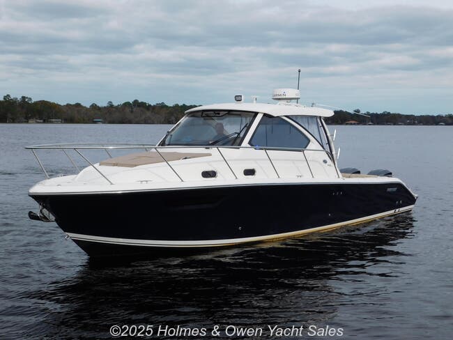 2018 Pursuit OS 325 Offshore