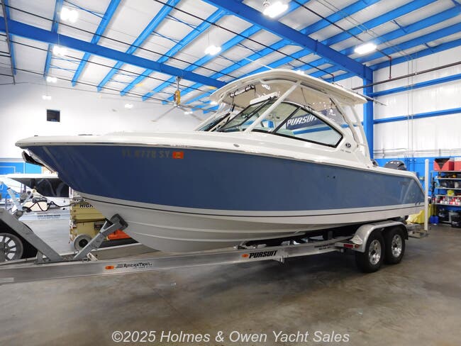 2021 Pursuit DC 266 Dual Console