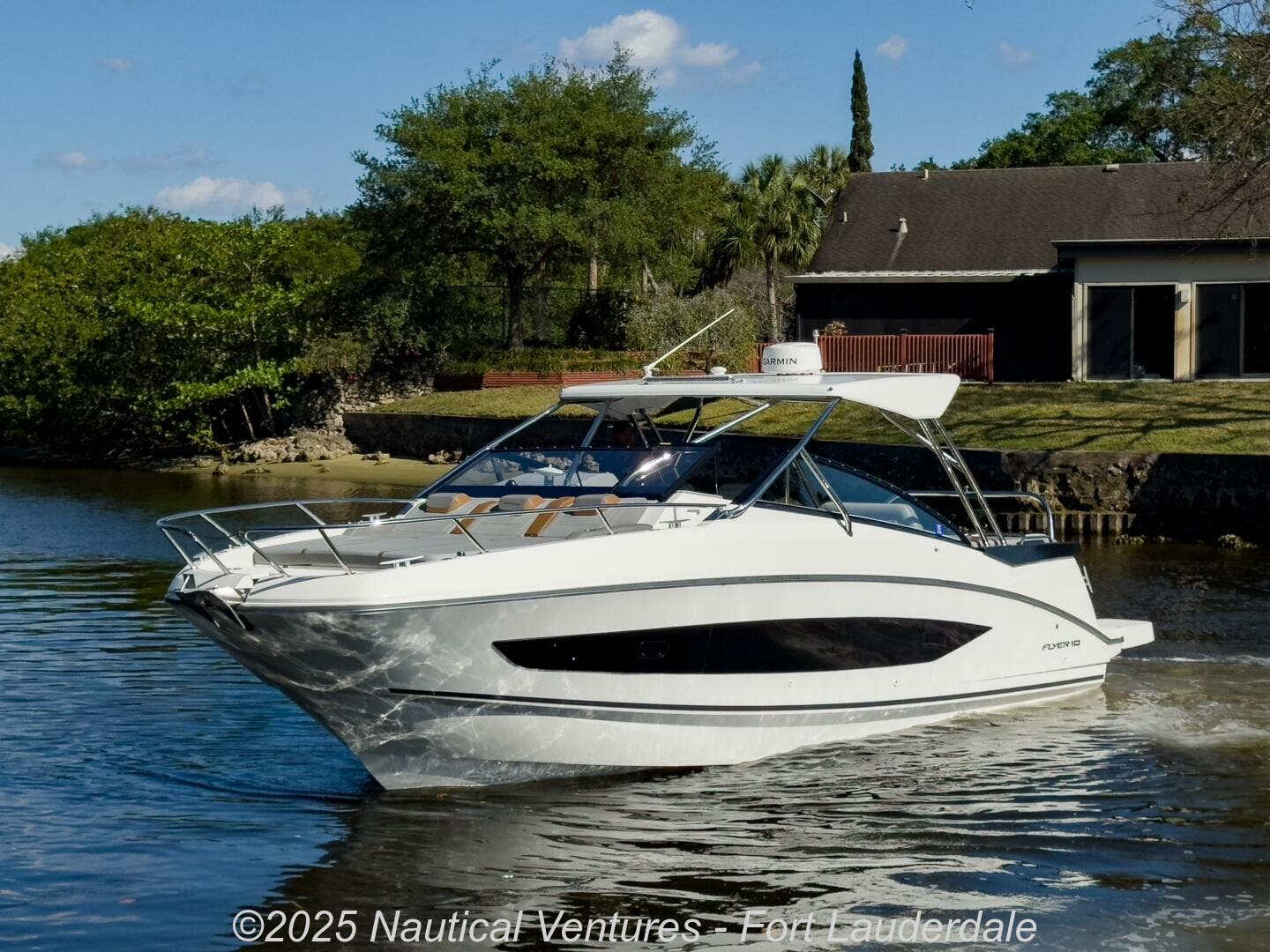 2024 Beneteau Flyer 10