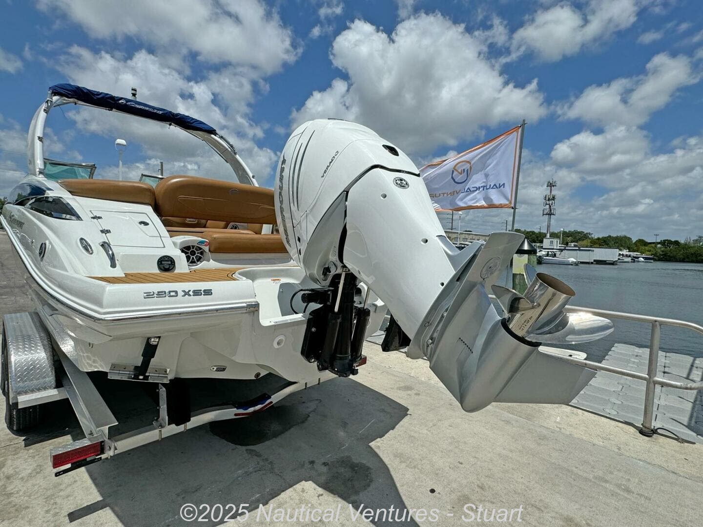 Email now about this Bowrider - 2024 Crownline XSS 290! Slide #2