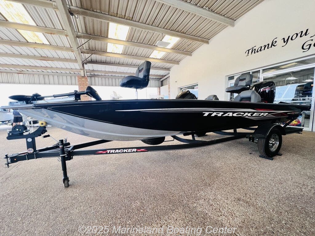 Email now about this All-Purpose Fishing - 2024 Tracker Boats Pro Team™ 190 TX! Slide #2