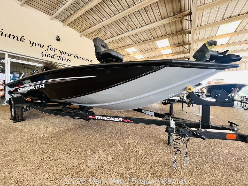 Email now about this All-Purpose Fishing - 2024 Tracker Boats Pro Team™ 190 TX! Slide #3