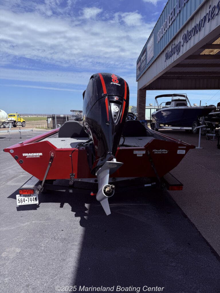 Email now about this All-Purpose Fishing - 2020 Tracker Boats Pro Team™ 195 TXW Tournament Ed.! Slide #3