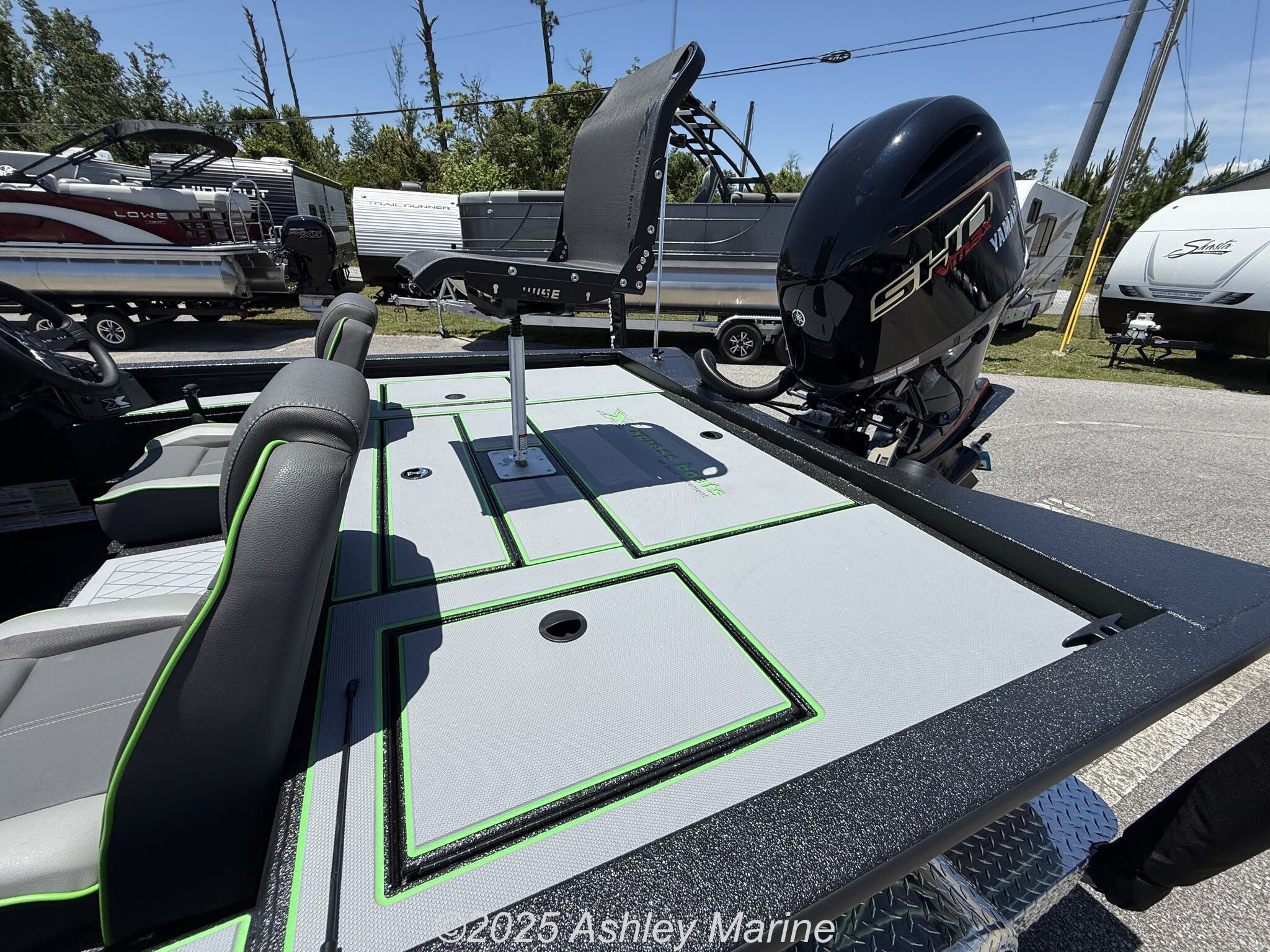 Email now about this Bass Boat - 2025 Xpress Hyper-Lift Crappie Series H20 CRAPPIE! Slide #3