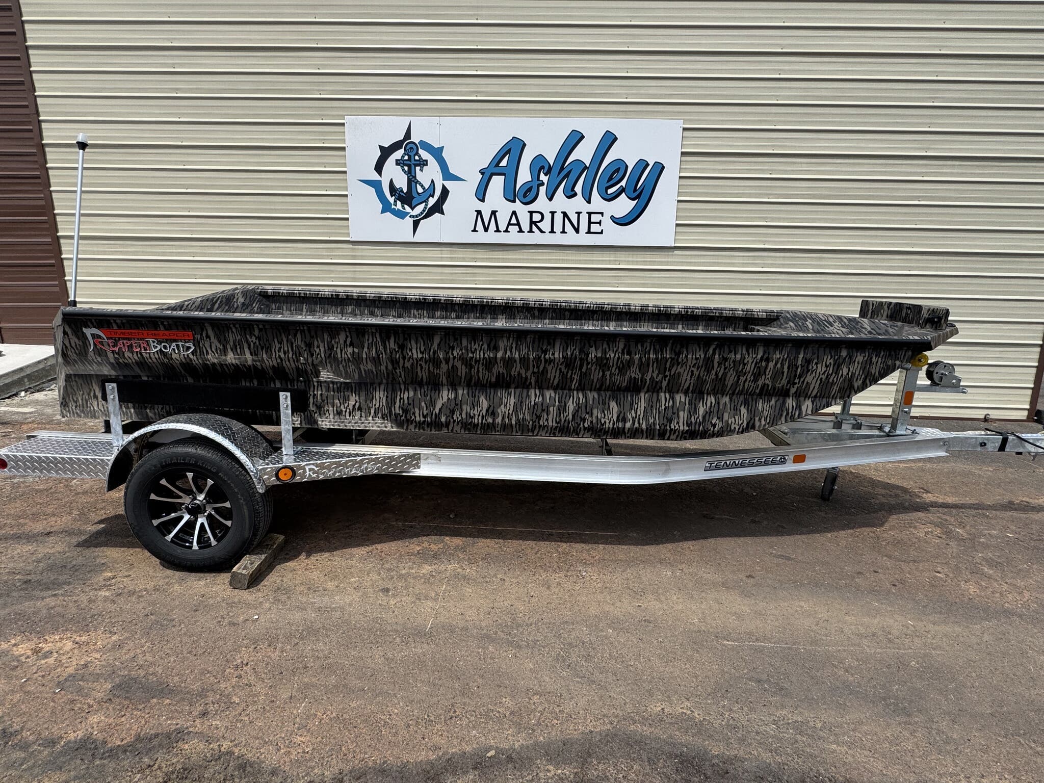 Duck Boat - 2026 Reaper Boats 756 STEP TRANSOM | Motor & Keel