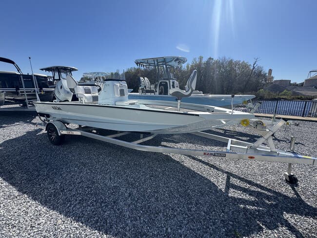 2025 Xpress Xplorer Series XP18CC