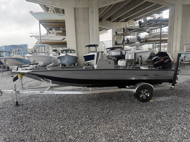 THP XSPEAR エクスピア 2026 Xpress Xplorer Series XP18CC