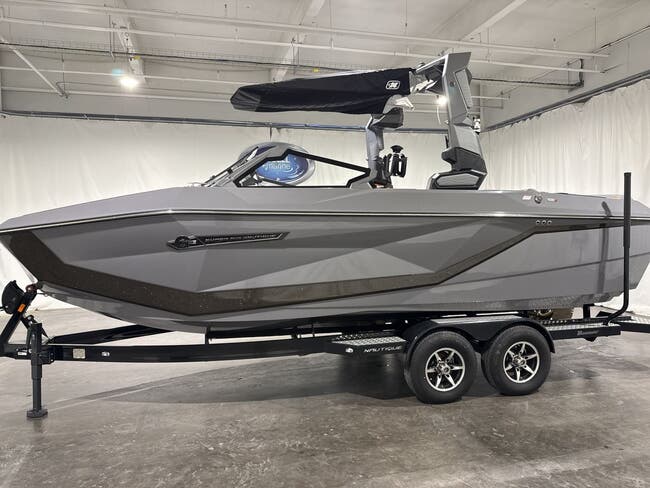 2025 Nautique  G23