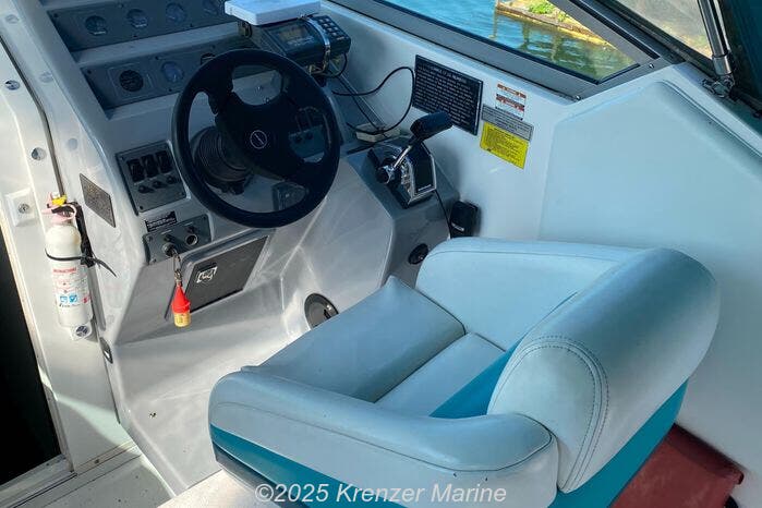 Email now about this Runabout - 1993 Chaparral Signature 280! Slide #4