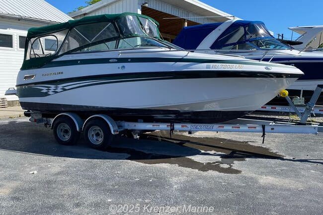 2002 Crownline  215 CUDDY