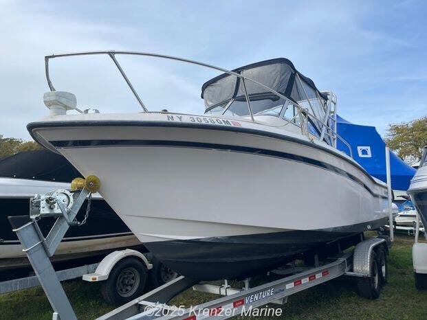 1997 Grady-White  248 