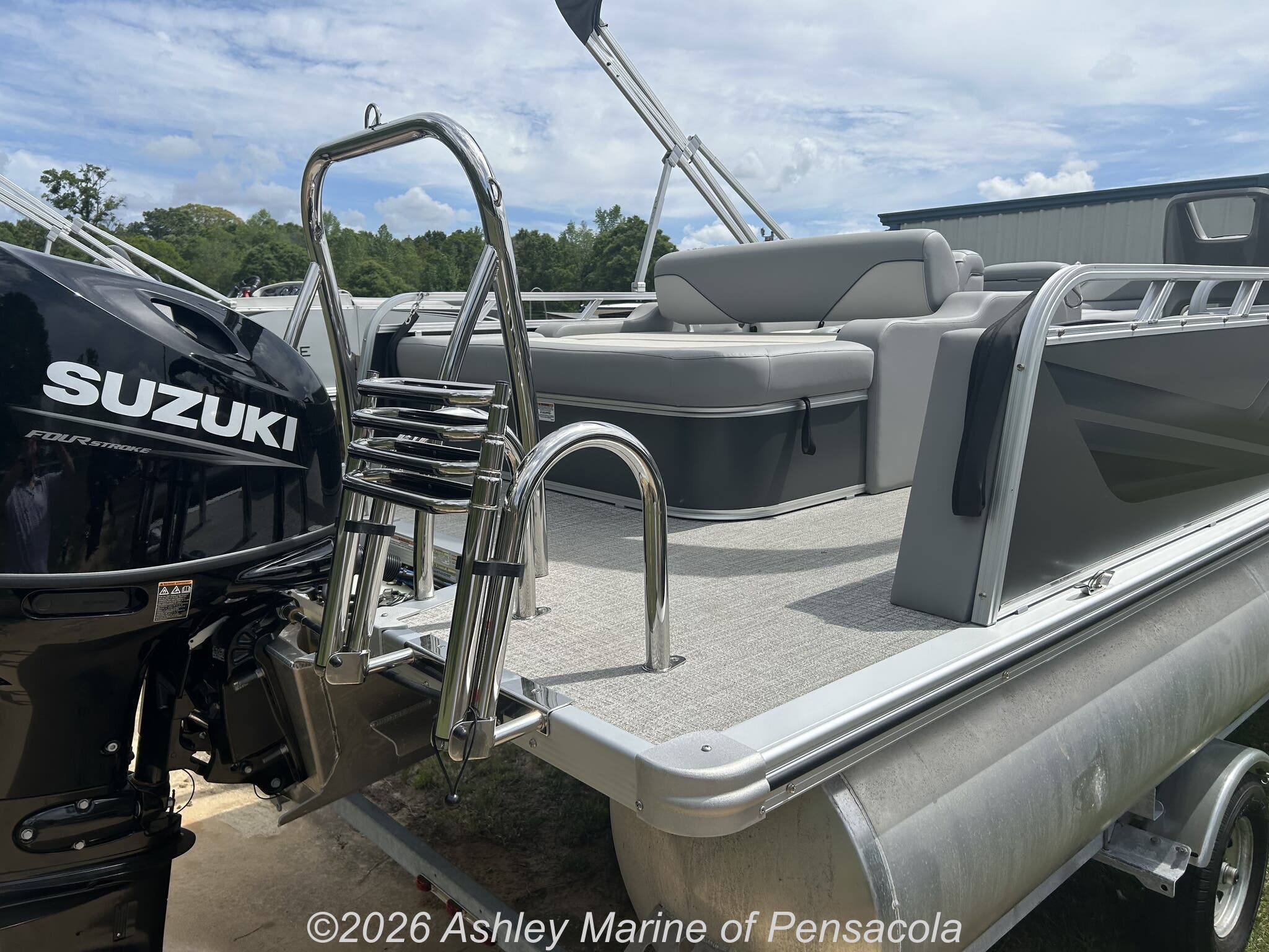 2026 Tahoe Pontoon Boats Sport 85 23 VERASTILE REAR BENCH-140HP
